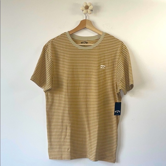 Billabong Tan and White Short Sleeve Tee - Picture 4 of 6